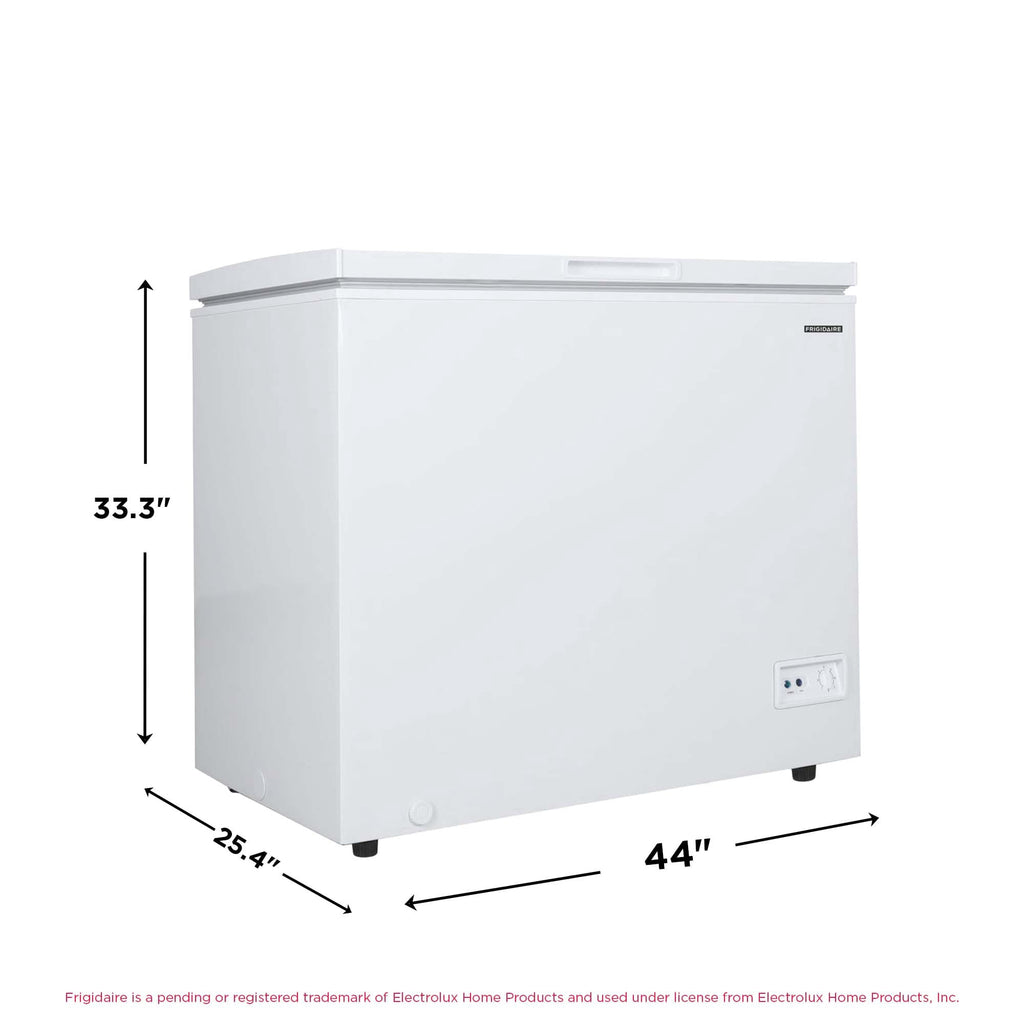Frigidaire 10 Cu. ft. Chest Freezer, White Garage Ready Deep Freezer for Basement, Kitchen, Bulk Food Storage