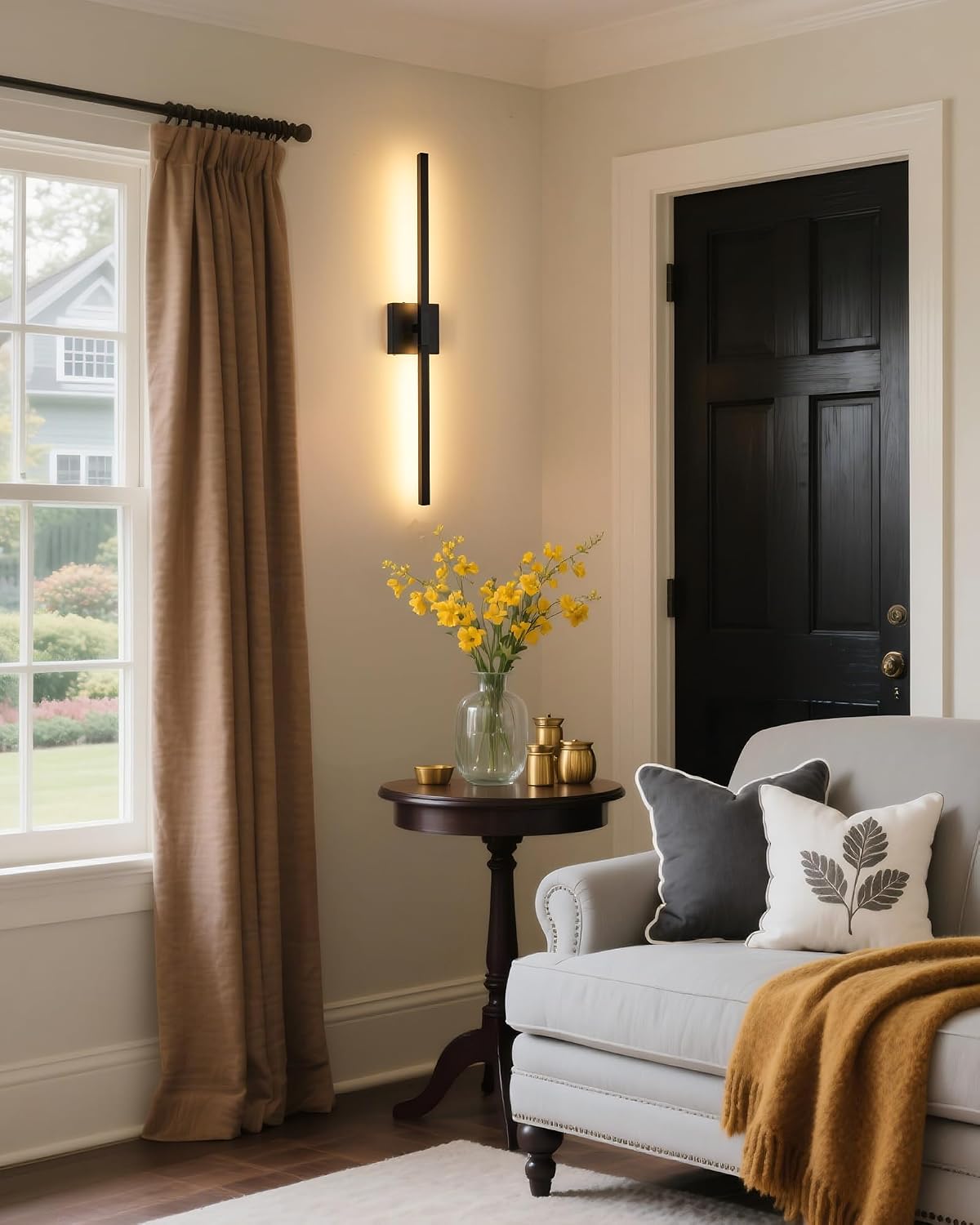 Black Battery Operated Wall Sconce with Remote Control 8000mAh