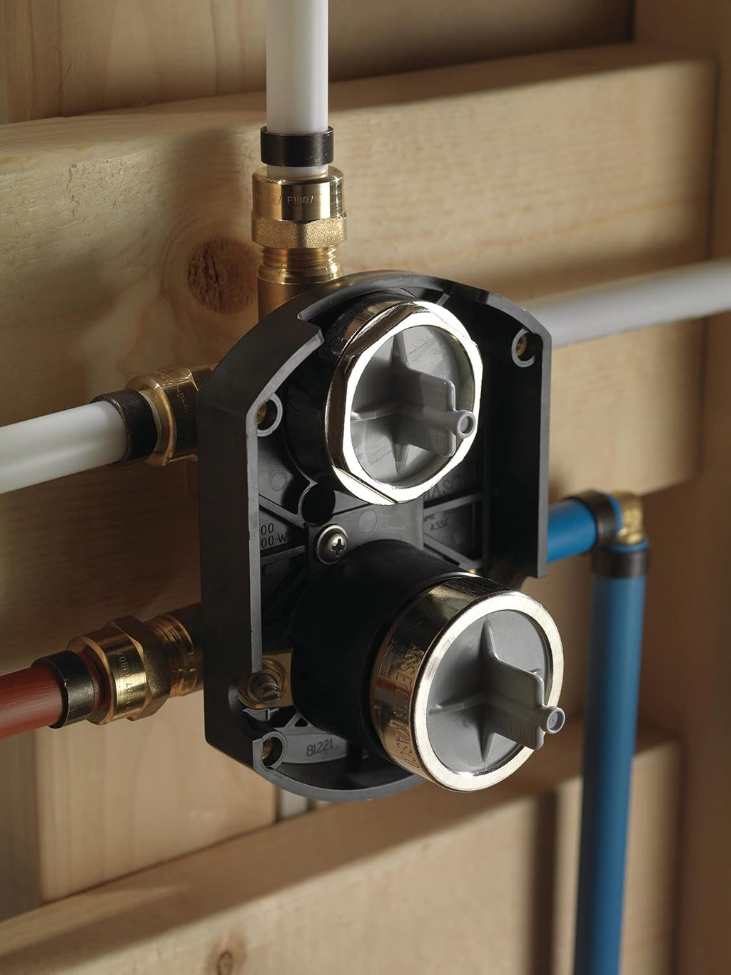 Delta MultiChoice Universal Integrated Diverter Rough with Stops