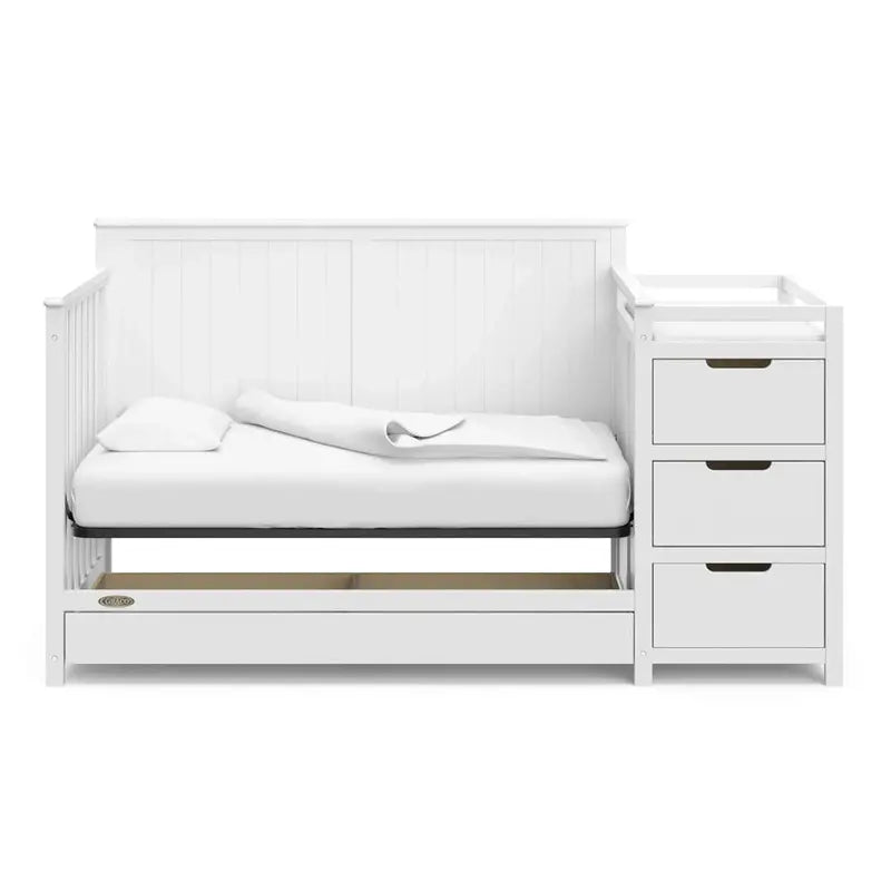 Graco Hadley 5-in-1 Convertible Crib With Changing Table And Storage Drawer - 04586-701