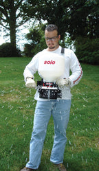 SOLO Inc 421 20-Pound Capacity Portable Chest-Mount Spreader with Comfortable Cross-Shoulder Strap - 421S, White, 20lb