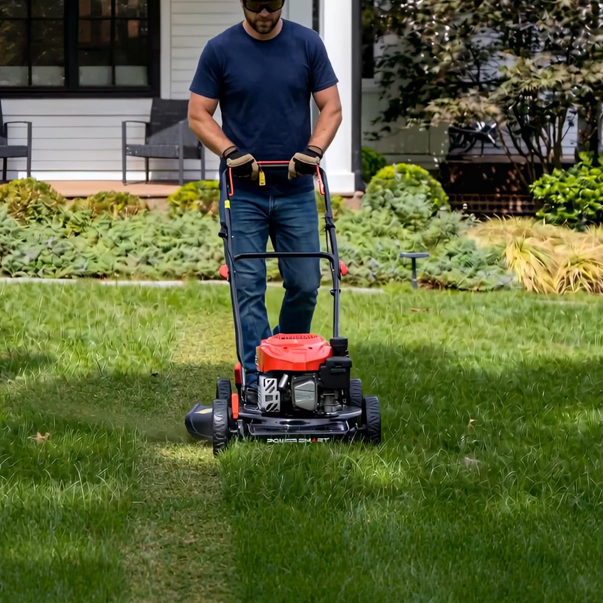 PowerSmart EasyCut 18-Inch Gas Lawn Mower, 144cc 4-Cycle Engine, Walk-Behind Push Lawn Mower, Side Discharge, 5-Position Height Adjustment, Ideal for