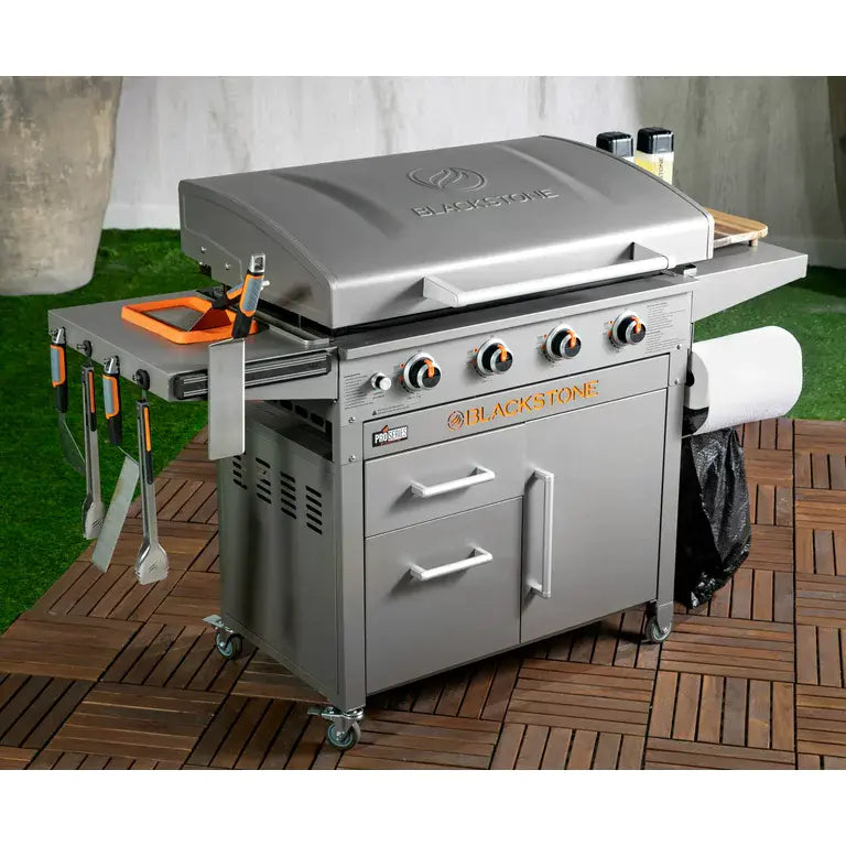 Blackstone ProSeries 4-Burner 36-Inch Griddle Cooking Station With Hood
