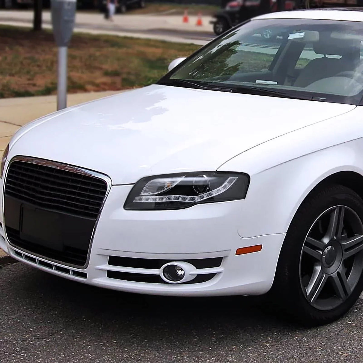 Spec-D Tuning LED Strips Projector Headlights Compatible With 2006-2008 Audi A4/S4 B7 - Left And Right Pair