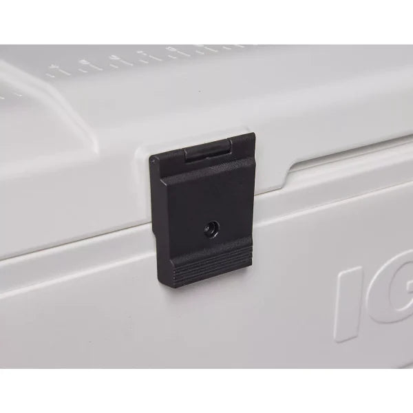 Igloo MaxCold 152-Qt Cooler - 01