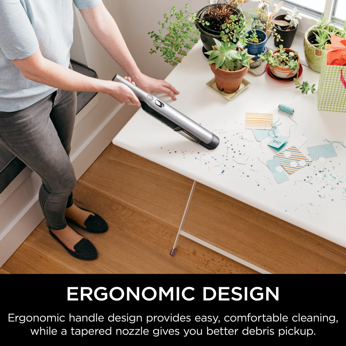 Shark Cordless Handheld Vacuum, Powerful Suction, High-Speed Brushless Motor, Ultra-Lightweight, Easy Emptying & Charging Dock, Graphite WV200