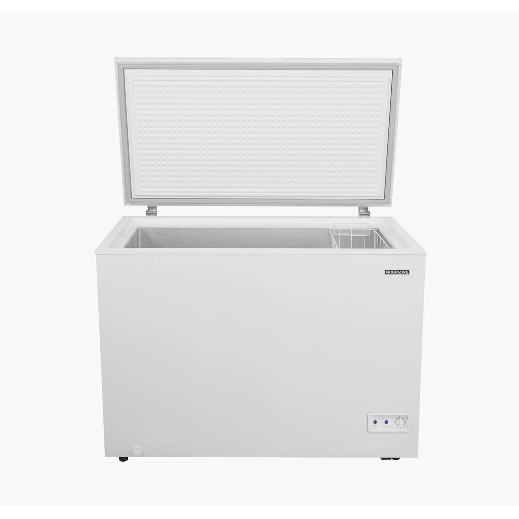 Frigidaire 10 Cu. ft. Chest Freezer, White Garage Ready Deep Freezer for Basement, Kitchen, Bulk Food Storage