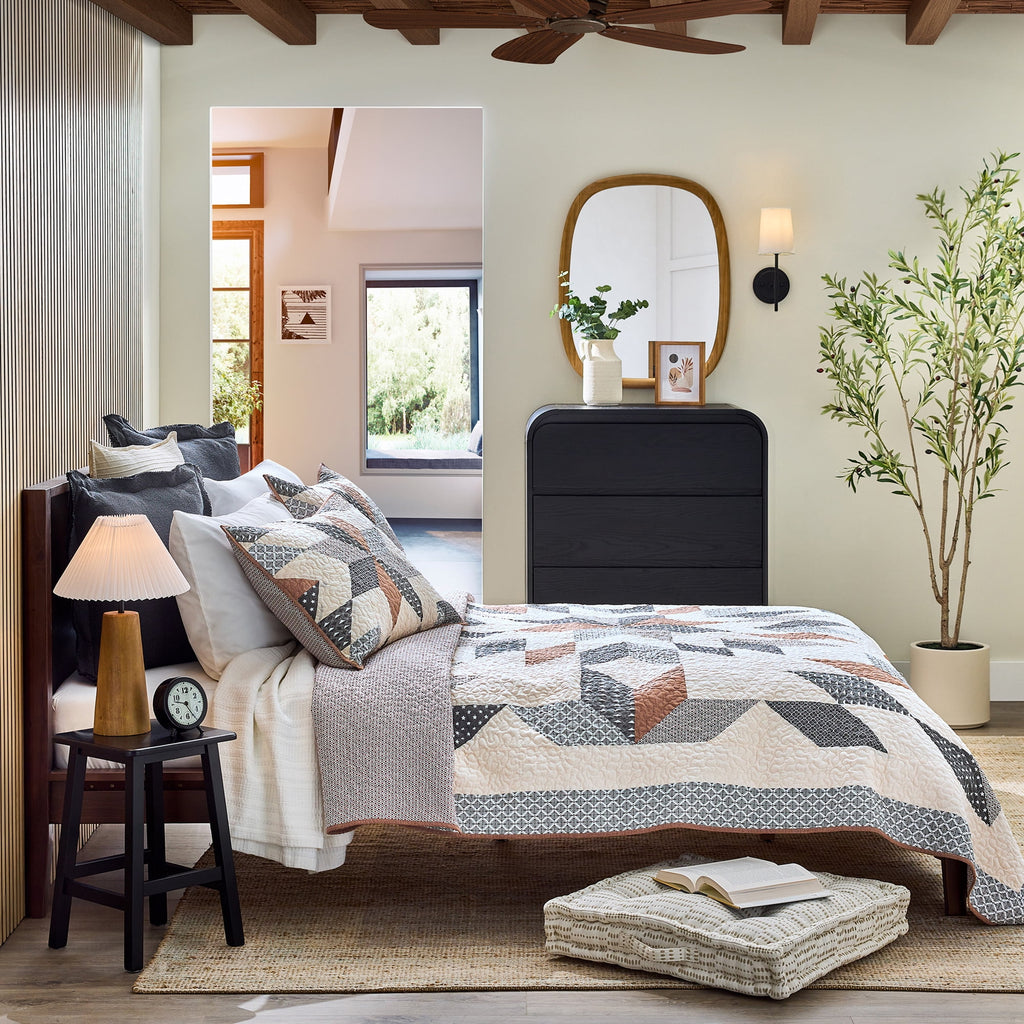 Better Homes & Gardens Starburst Patchwork Cotton Quilt, Full/Queen